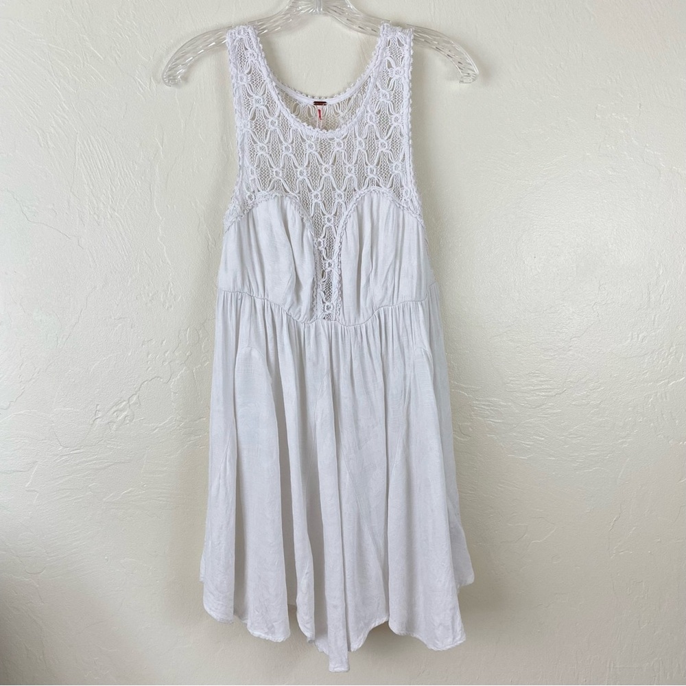 Free People Size Small White Lace Sweetheart Neckline Flowy Midi Length Sundress